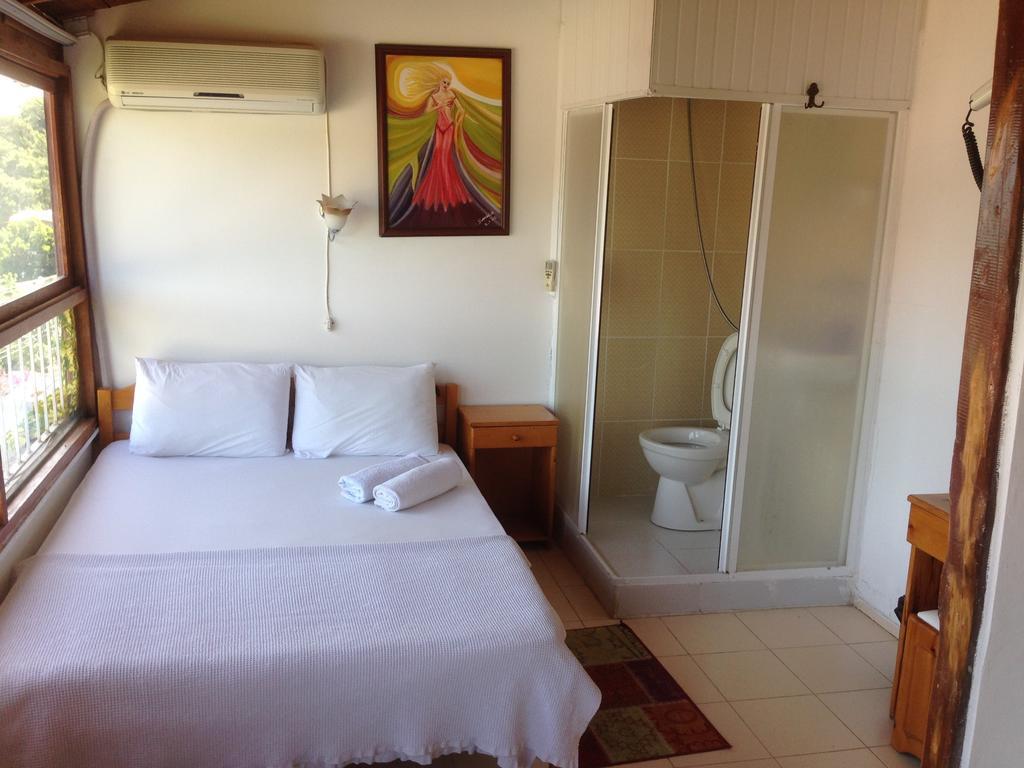 Ferah Hostel Monica'S Place Фетхие Экстерьер фото