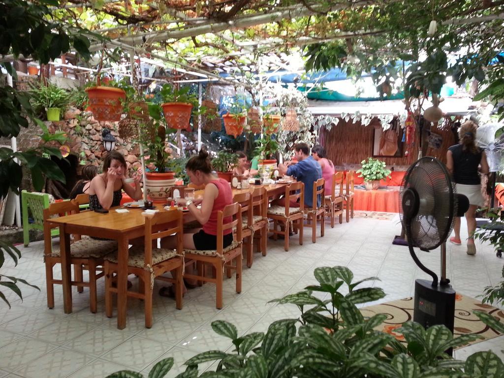 Ferah Hostel Monica'S Place Фетхие Экстерьер фото